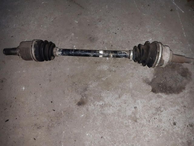 bontott SUZUKI SWIFT III Bal Féltengely