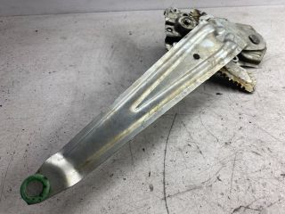 bontott SUZUKI SWIFT III Bal hátsó Ablakemelő Szerkezet (Elektromos)