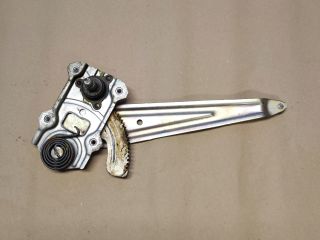 bontott SUZUKI SWIFT III Bal hátsó Ablakemelő Szerkezet (Mechanikus)