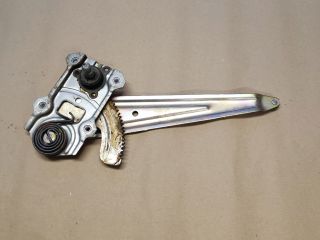 bontott SUZUKI SWIFT III Bal hátsó Ablakemelő Szerkezet (Mechanikus)