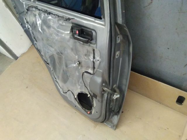 bontott SUZUKI SWIFT III Bal hátsó Ablakvezető Gumi