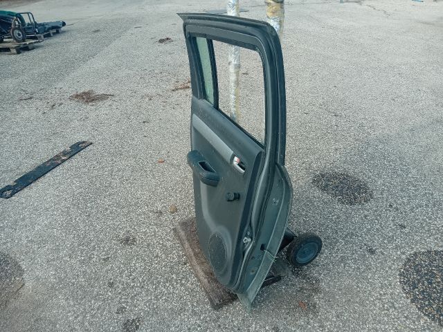 bontott SUZUKI SWIFT III Bal hátsó Ajtó (Részeivel)