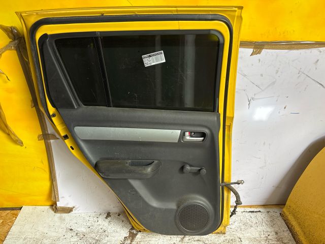 bontott SUZUKI SWIFT III Bal hátsó Ajtó (Részeivel)