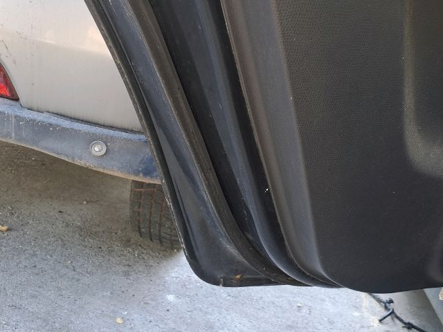 bontott SUZUKI SWIFT III Bal hátsó Ajtó (Részeivel)