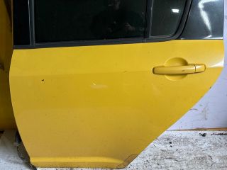 bontott SUZUKI SWIFT III Bal hátsó Ajtó (Részeivel)