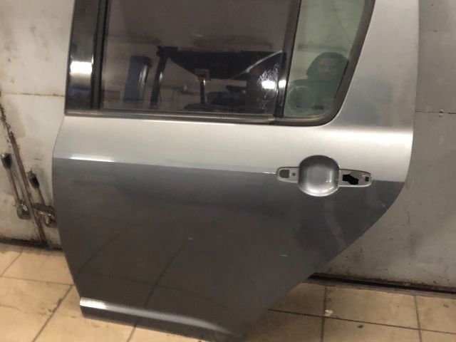 bontott SUZUKI SWIFT III Bal hátsó Ajtó (Üres lemez)