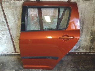 bontott SUZUKI SWIFT III Bal hátsó Ajtó (Üres lemez)