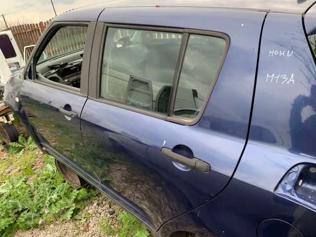 bontott SUZUKI SWIFT III Bal hátsó Ajtó (Üres lemez)
