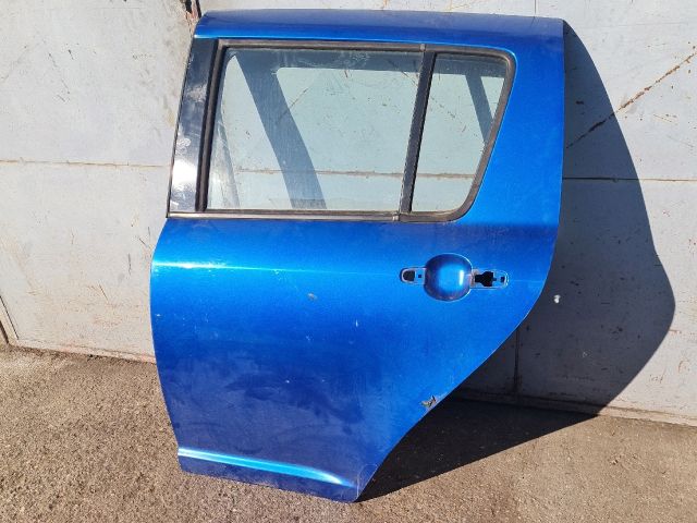 bontott SUZUKI SWIFT III Bal hátsó Ajtó (Üres lemez)