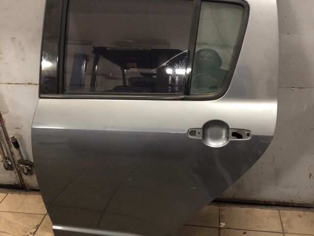bontott SUZUKI SWIFT III Bal hátsó Ajtó (Üres lemez)