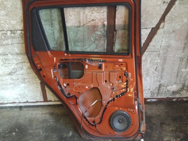 bontott SUZUKI SWIFT III Bal hátsó Ajtó (Üres lemez)