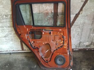 bontott SUZUKI SWIFT III Bal hátsó Ajtó (Üres lemez)