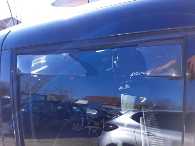 bontott SUZUKI SWIFT III Bal hátsó Ajtó (Üres lemez)