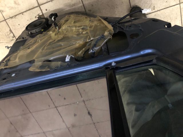 bontott SUZUKI SWIFT III Bal hátsó Ajtó (Üres lemez)