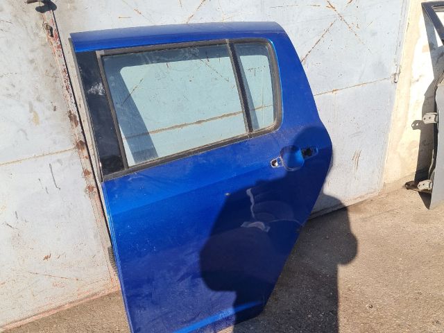 bontott SUZUKI SWIFT III Bal hátsó Ajtó (Üres lemez)