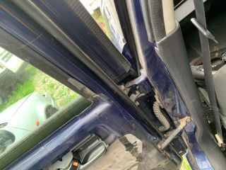 bontott SUZUKI SWIFT III Bal hátsó Ajtó (Üres lemez)