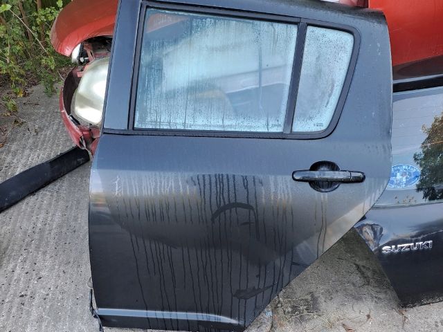 bontott SUZUKI SWIFT III Bal hátsó Ajtó (Üres lemez)