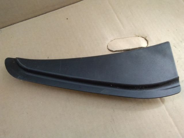 bontott SUZUKI SWIFT III Bal hátsó Ajtókeret Burkolat