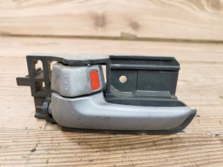 bontott SUZUKI SWIFT III Bal hátsó Belső Kilincs