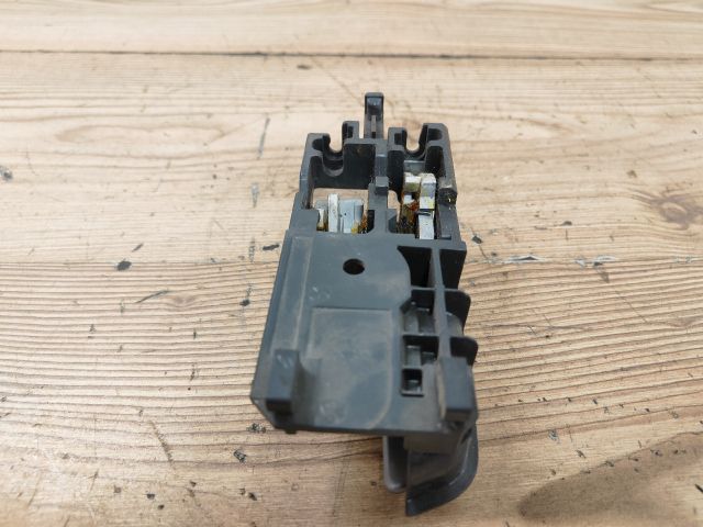 bontott SUZUKI SWIFT III Bal hátsó Belső Kilincs