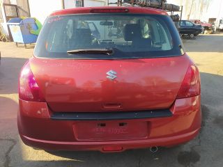 bontott SUZUKI SWIFT III Bal hátsó Biztonsági Öv Csat