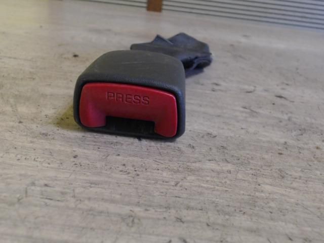 bontott SUZUKI SWIFT III Bal hátsó Biztonsági Öv