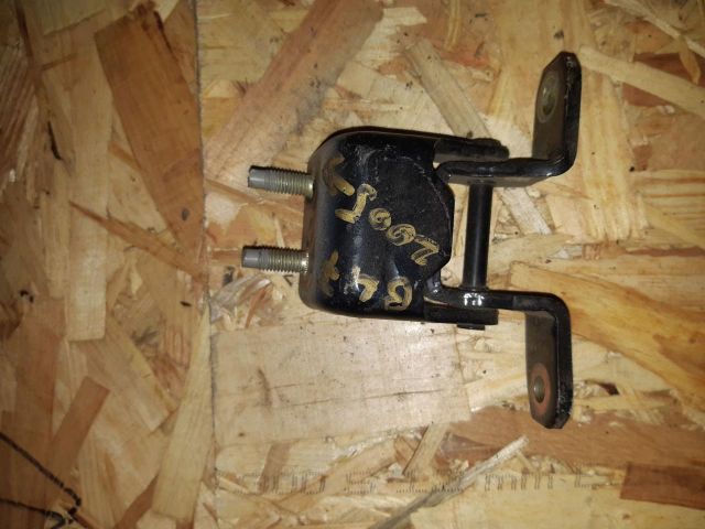 bontott SUZUKI SWIFT III Bal hátsó Felső Zsanér