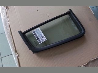 bontott SUZUKI SWIFT III Bal hátsó Fixüveg (Ajtóban)