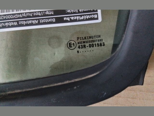 bontott SUZUKI SWIFT III Bal hátsó Fixüveg (Ajtóban)