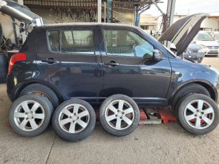 bontott SUZUKI SWIFT III Bal hátsó Gumikéder