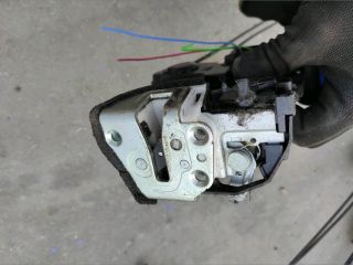 bontott SUZUKI SWIFT III Bal hátsó Központizár Motor