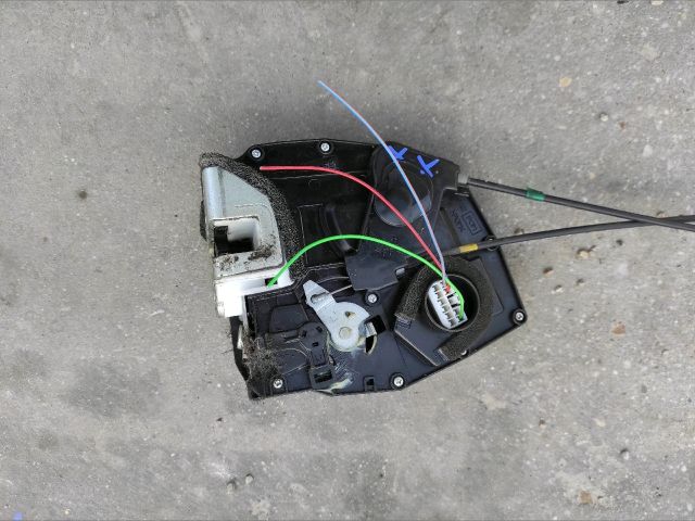 bontott SUZUKI SWIFT III Bal hátsó Központizár Motor