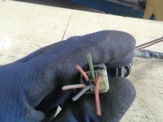 bontott SUZUKI SWIFT III Bal Hátsó Lámpa Foglalat