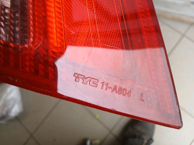 bontott SUZUKI SWIFT III Bal Hátsó Lámpa