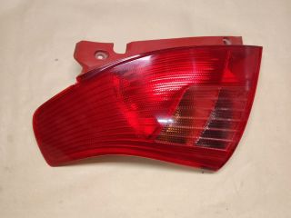 bontott SUZUKI SWIFT III Bal Hátsó Lámpa