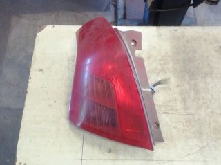 bontott SUZUKI SWIFT III Bal Hátsó Lámpa