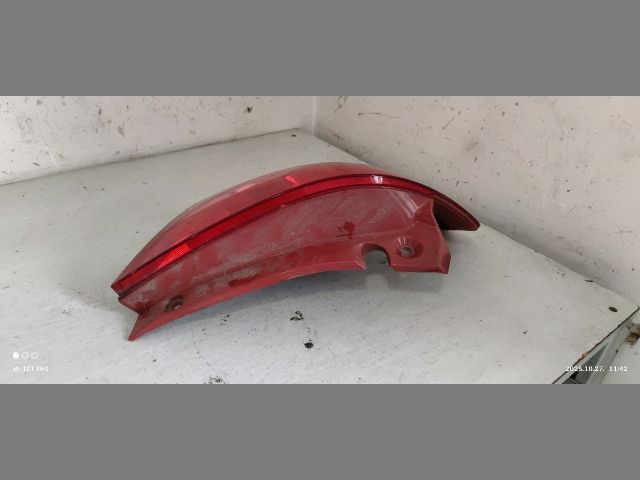 bontott SUZUKI SWIFT III Bal Hátsó Lámpa