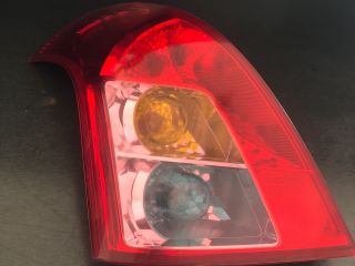 bontott SUZUKI SWIFT III Bal Hátsó Lámpa