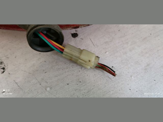 bontott SUZUKI SWIFT III Bal Hátsó Lámpa