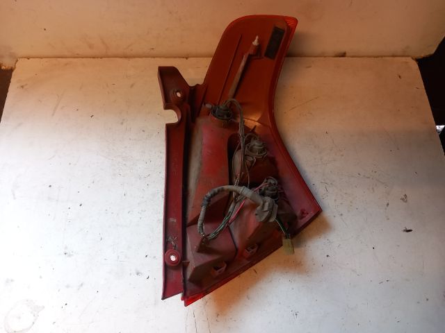 bontott SUZUKI SWIFT III Bal Hátsó Lámpa