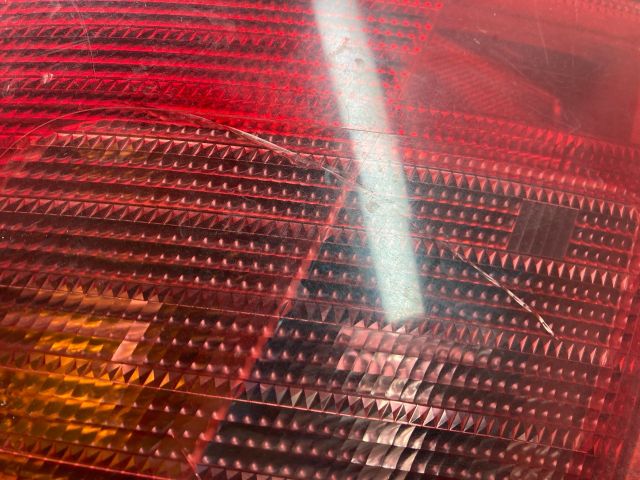 bontott SUZUKI SWIFT III Bal Hátsó Lámpa