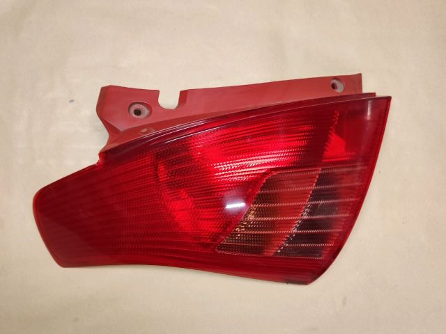 bontott SUZUKI SWIFT III Bal Hátsó Lámpa