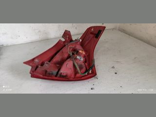bontott SUZUKI SWIFT III Bal Hátsó Lámpa