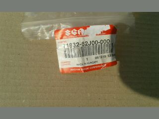 bontott SUZUKI SWIFT III Bal hátsó Lökhárító Tartó (Műanyag)