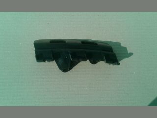 bontott SUZUKI SWIFT III Bal hátsó Lökhárító Tartó (Műanyag)