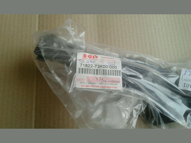 bontott SUZUKI SWIFT III Bal hátsó Lökhárító Tartó (Műanyag)