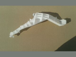 bontott SUZUKI SWIFT III Bal hátsó Lökhárító Tartó (Műanyag)