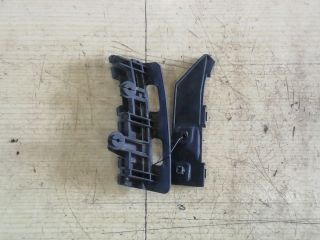 bontott SUZUKI SWIFT III Bal hátsó Oldal Lökhárító Tartó (Műanyag)