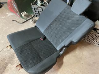bontott SUZUKI SWIFT III Bal hátsó Ülés