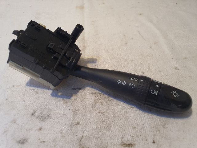 bontott SUZUKI SWIFT III Bal Kormánykapcsoló Irányjelző